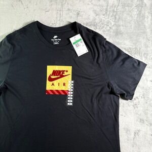 Nike Air Men's XL T-Shirt Black The Nike Tee Graphic Top